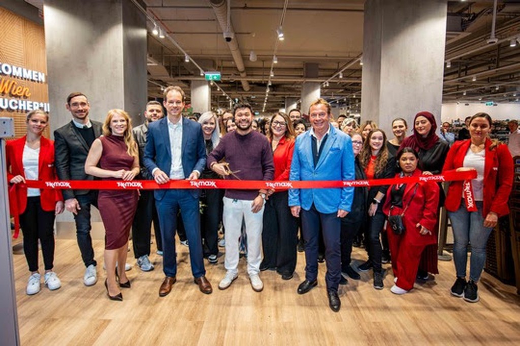 Die Eröffnung des Stores. © CC Real