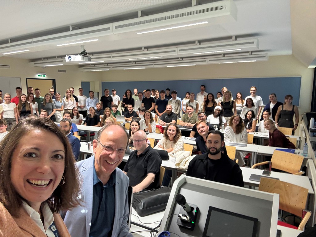 kick off des Lehrganges © FHWien der WKW