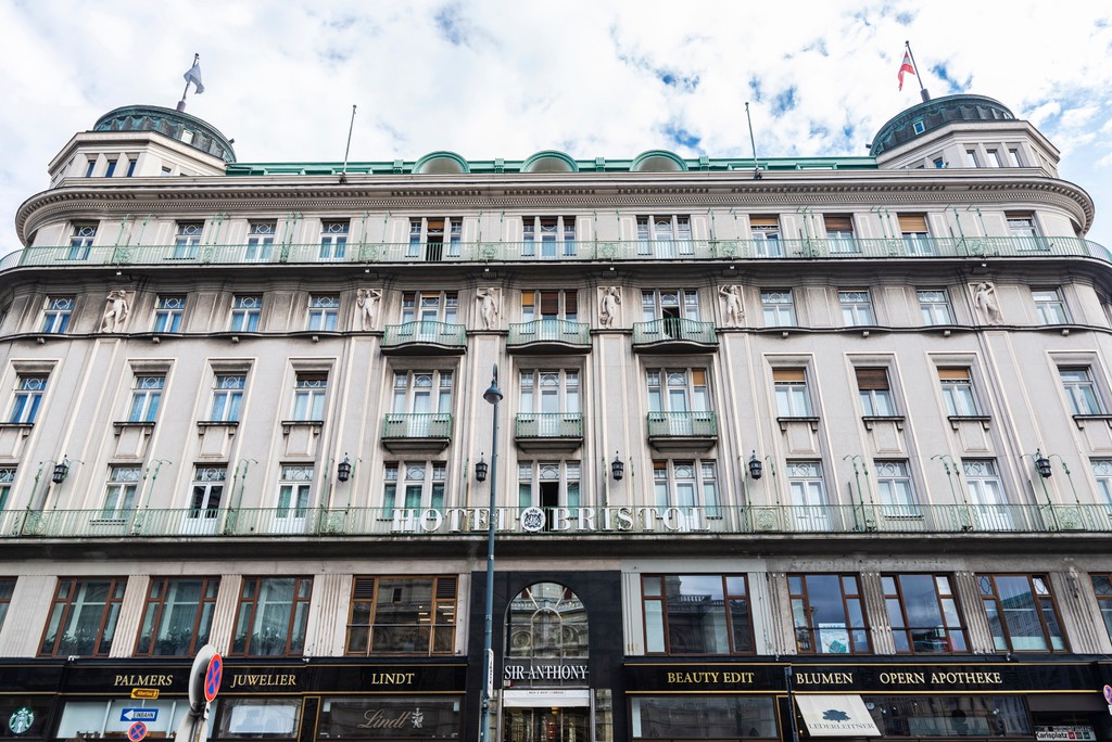 Der Wiener Real Estate Salon findet am 20.Juni 2024 im Hotel Bristol statt. © Adobe Stock