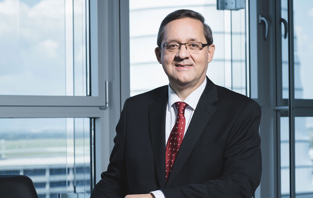 Günther Ofner kündigt für 2025 300 Millionen Euro Investitionen an. © Flughafen Wien