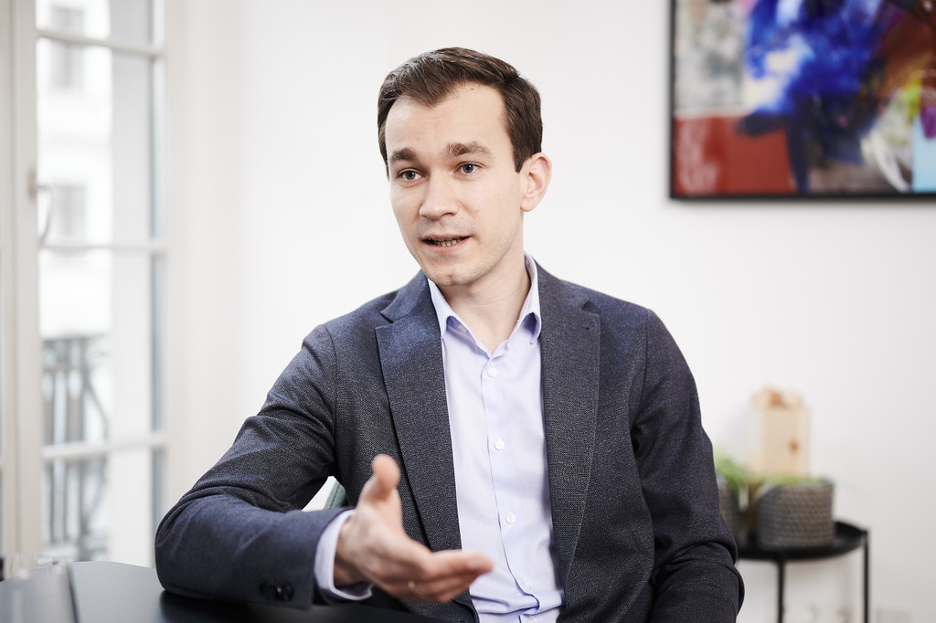 Philipp Smula, Geschäftsführer von Aurez Immobilien, sieht Potential in ökologisch zukunftssicheren Immobilien. © Martin Hörmandinger