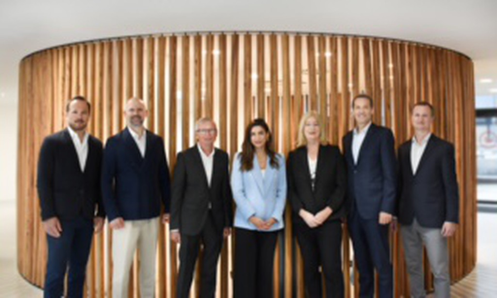 Aufsichtsrat und Vorstand der Delta AG vlnr: René Noisternig, Wolfgang Gomernik, Wilhelm Greiner, Christina Lang, Helga Juri, Wolfgang Kradischnig, David Greiner
 © Delta