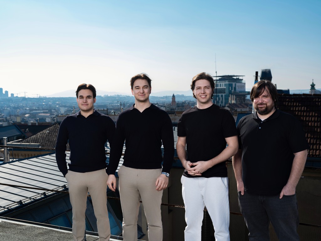 Die die vier Lystio-Gründer Mikail Celik, Philipp Attensam, Constantin Weiland und Stefan Wagner © Lysto