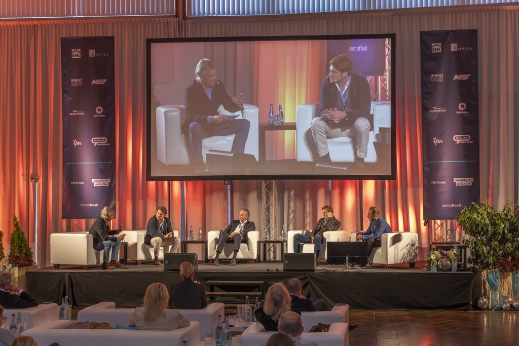 Round Table v.l.n.r. Peter Ulm (allora Immobilien), Valentin Asamer (Asamer Family Office), Werner Mürz (RESIDIA GRUPPE), Florian Unterberger (Unterberger Immobilien), Andreas Köttl (nxt value one) © epmedia/Sandra Oblak