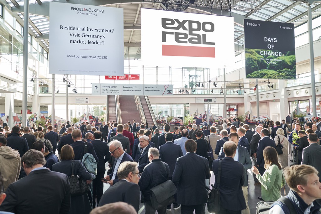 Bei der ExpoReal 2024 ist eine Verjüngung der Branche merkbar.  © Messe München 