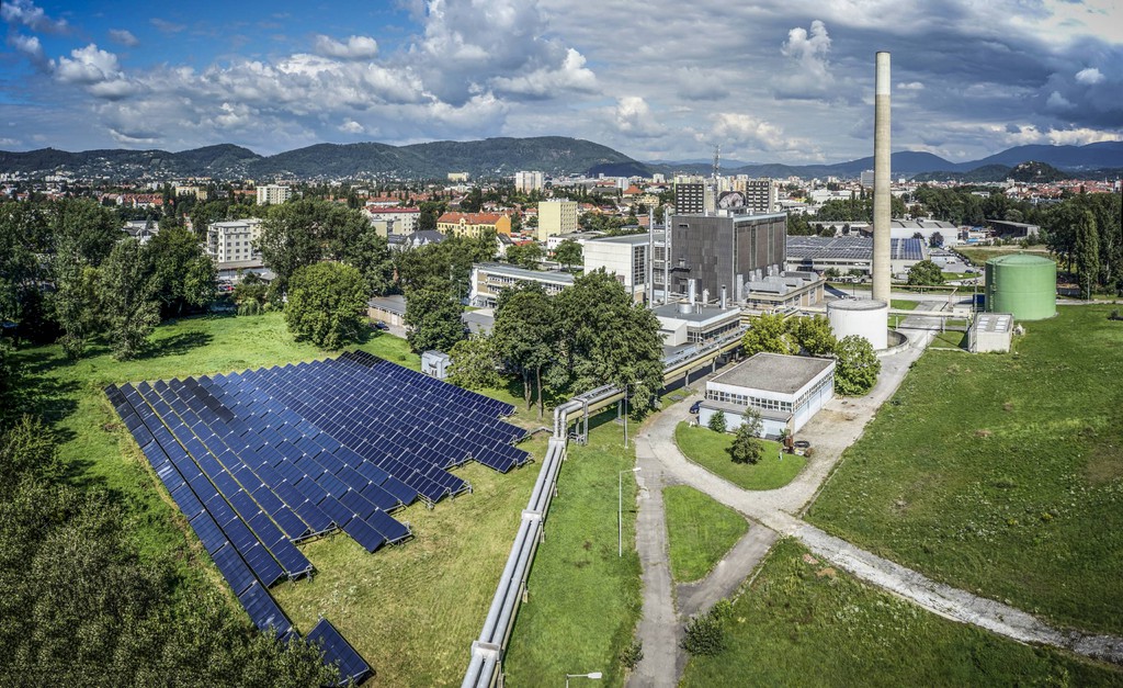 3000-m2 Heizwerk-Graz © Austria Solar/Picfly.at Thomas Eberhard