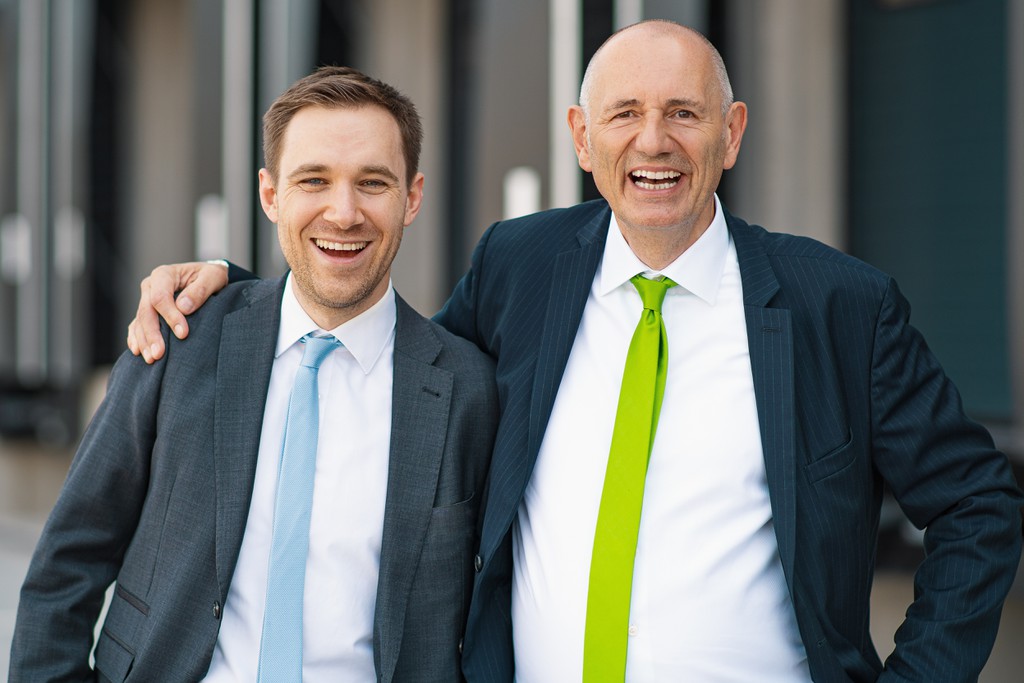 Sebastian Betz und Bodo Hollung sind happy über die gelungene Nachfolgeregelung. © LIP Invest