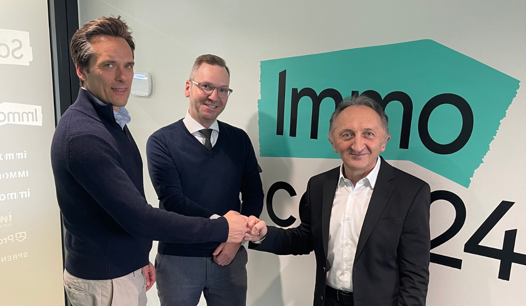 v.l.n.r. Markus Dejmek, ImmoScout24 Österreich, Roland Schmid, IMMOunited, Günther Schabus, Sprengnetter © ImmoScout24