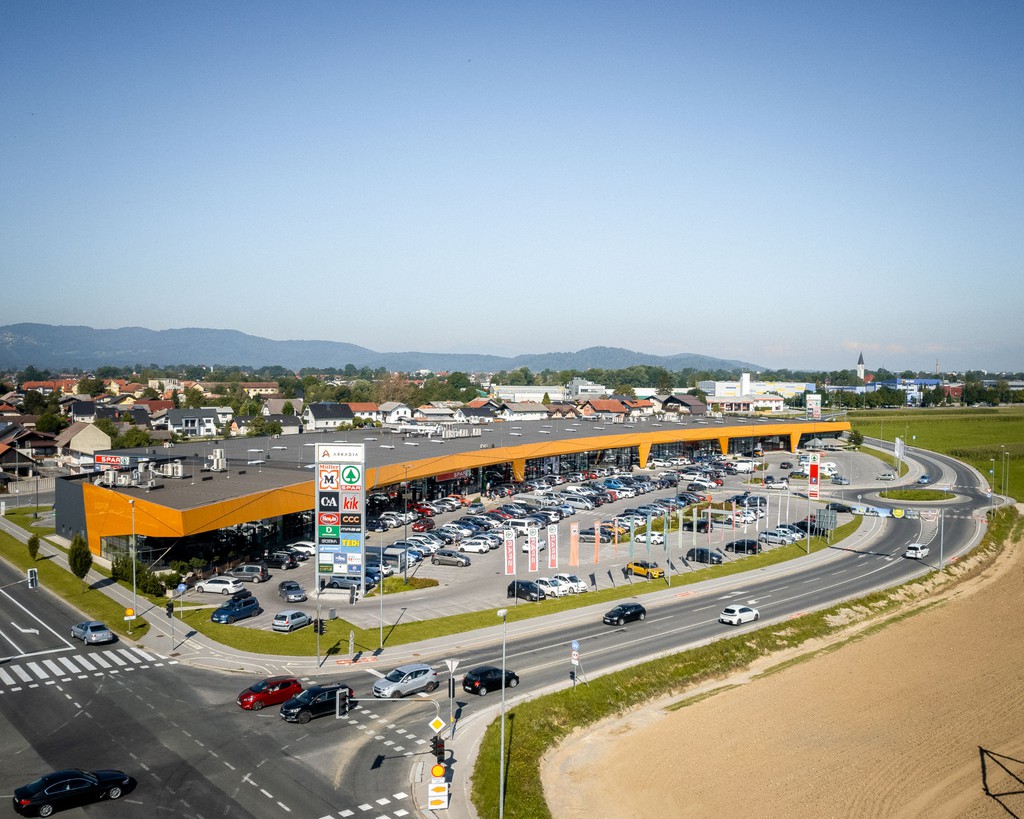 Die SES kauft einen Retail Park in Slowenien. © MID Bau