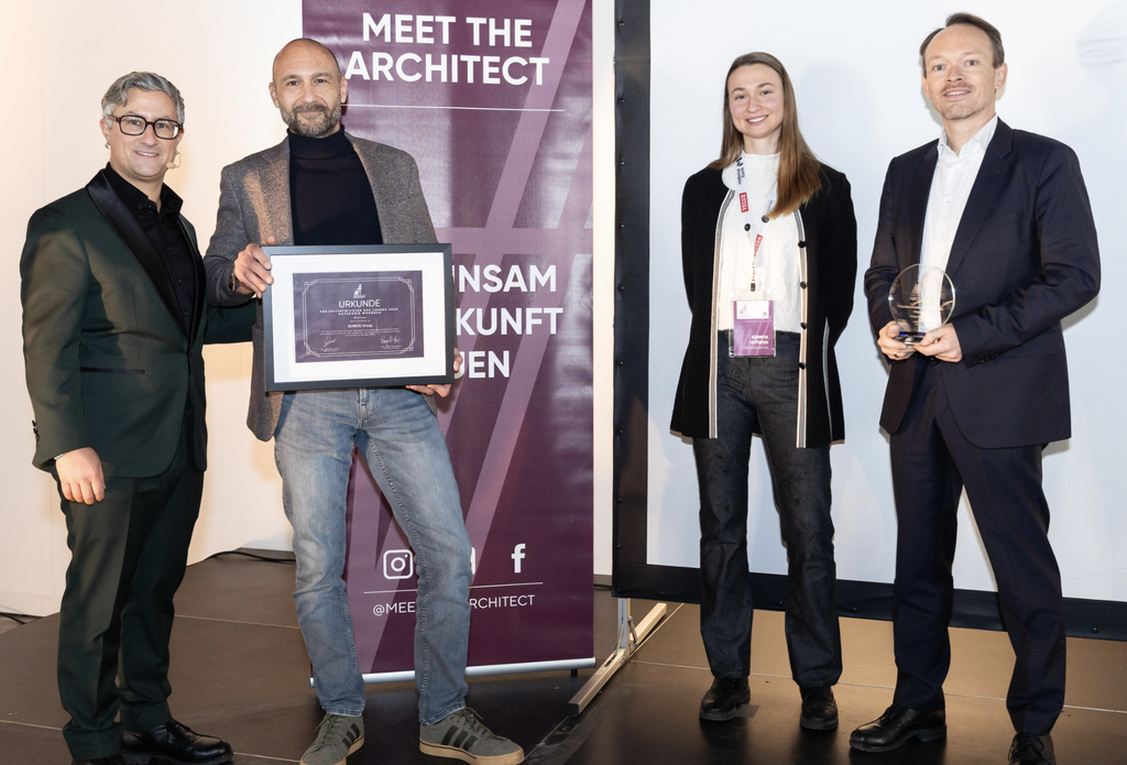 Die Übergabe der Urkunde ©  Mag. Paul Pibernig