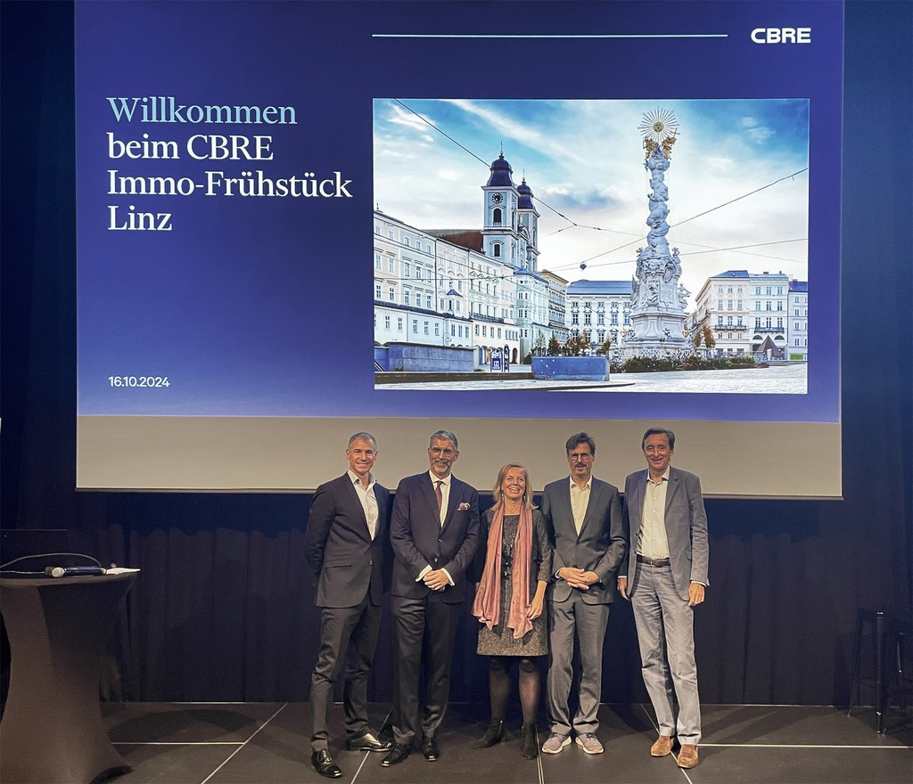 CBRE in Linz: Von links nach rechts: 
Jan Linsin
Christoph Oßberger, 
Nadja Pröwer,
Mathias Prichzi,
Andreas Ridder  © CBRE/Eichinger